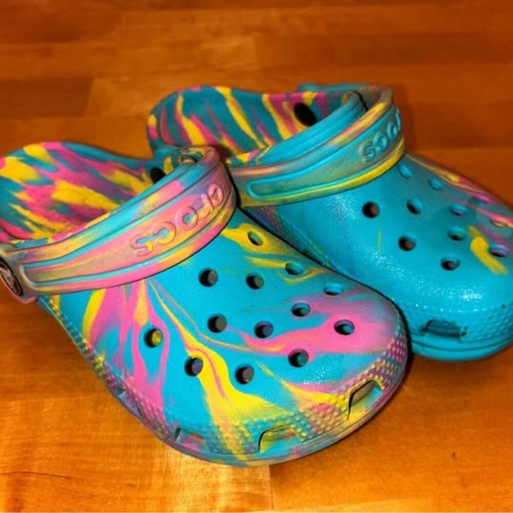 Crocs Teal Pink and Yellow Tie-Dye Clogs Girls Size 11 Good Condition